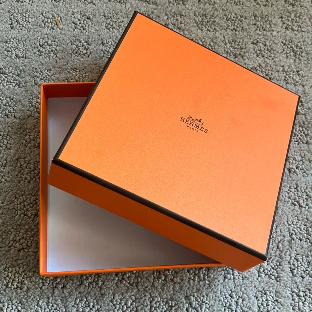 Hermes box
